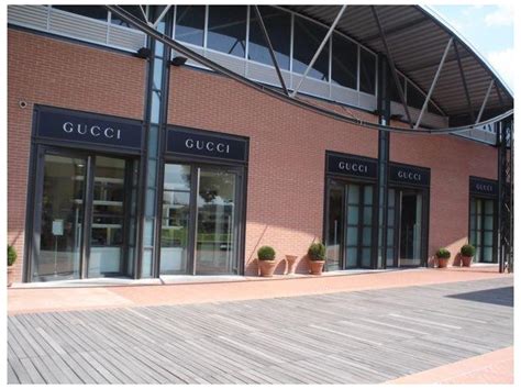 outlet mall prada florence|prada outlet florence italy rome.